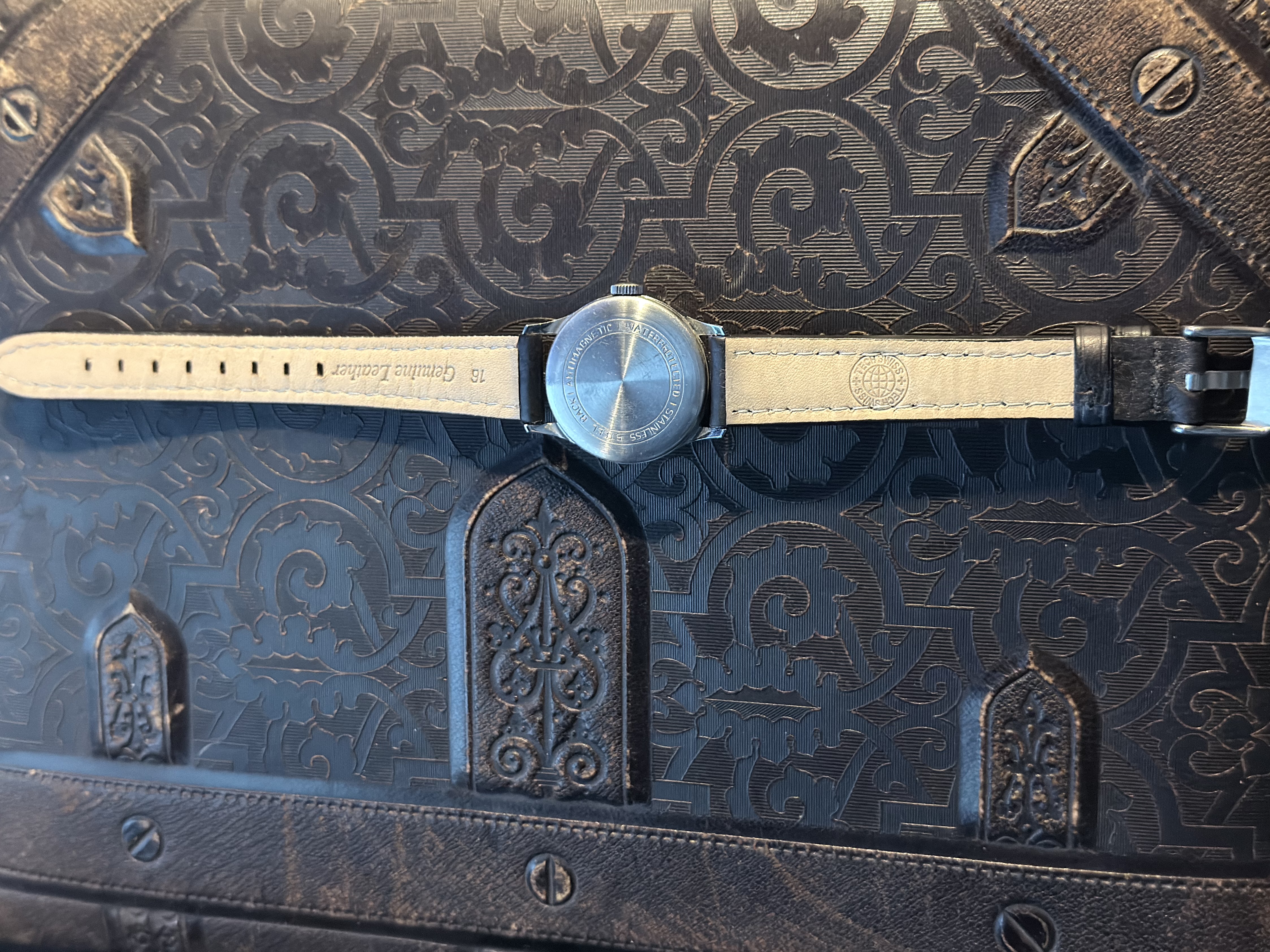 Kienzle Antimagnetic photograph 4