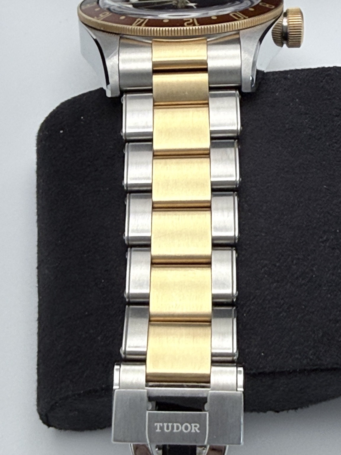 Tudor Black Bay GMT S&G “Root Beer” photograph 8