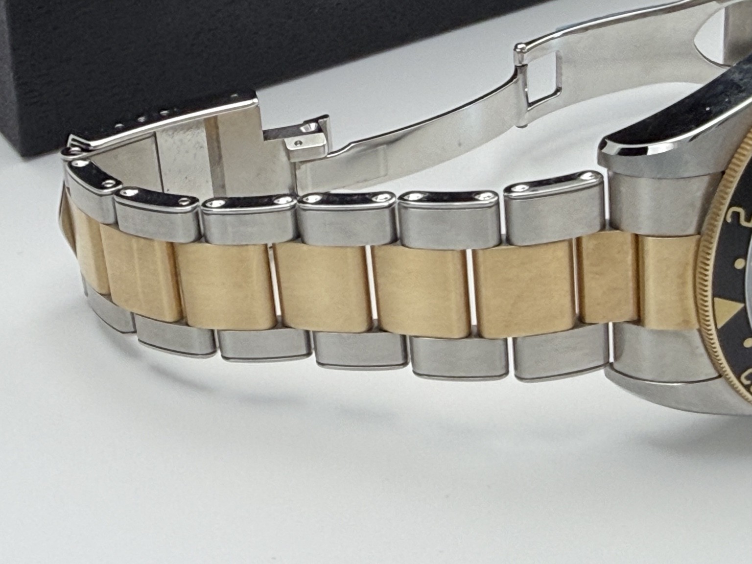 Tudor Black Bay GMT S&G “Root Beer” photograph 10